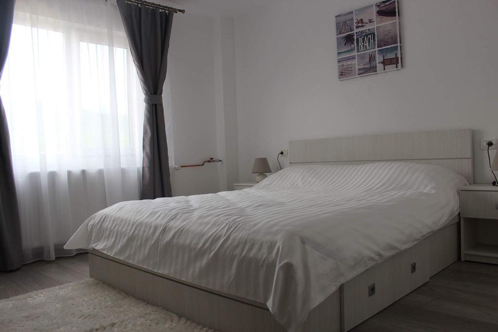 Apartament Anais Călimăneşti Exterior foto