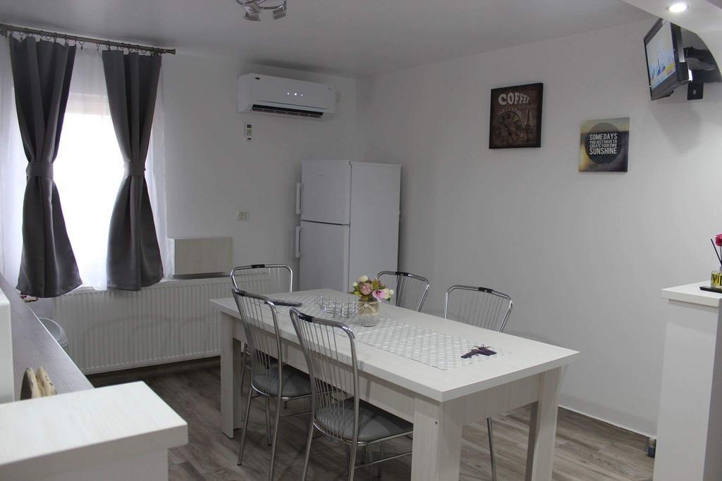 Apartament Anais Călimăneşti Exterior foto